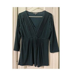 Daisy Fuentes Teal & Black Patterned V-Neck Top
